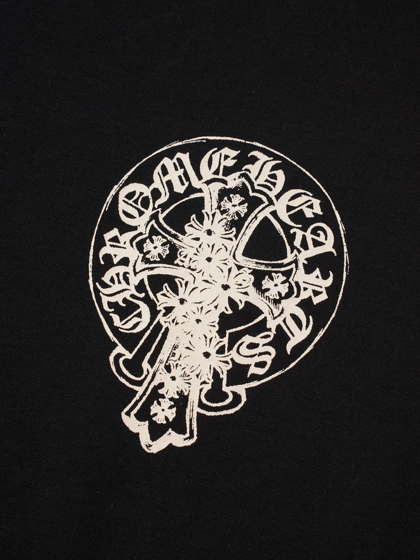 90 Chtome Hearta/ T g， ， 。 Same Style , 。 ， Series， 。 ! ， ， 。 ， ， ， ， ！ ， ，Breathable ， ， ， ， ！ ：Black、White Size：S-XL